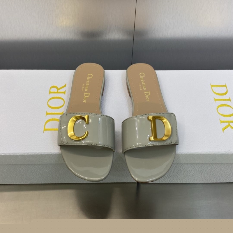 ch**an D*or slippers